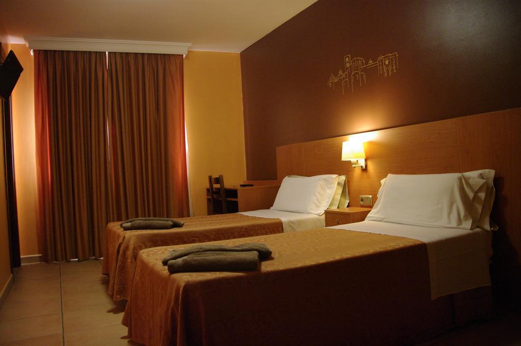 Hotel Solsona Centre Exterior photo